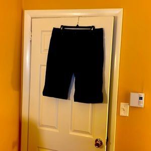 Black stretch cargo Capri